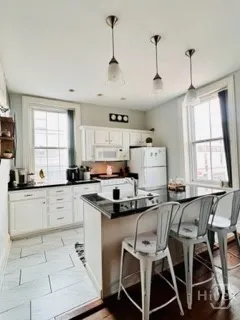 $2,400 | 227 West Broughton Street, Unit 3, Savannah, GA 31401