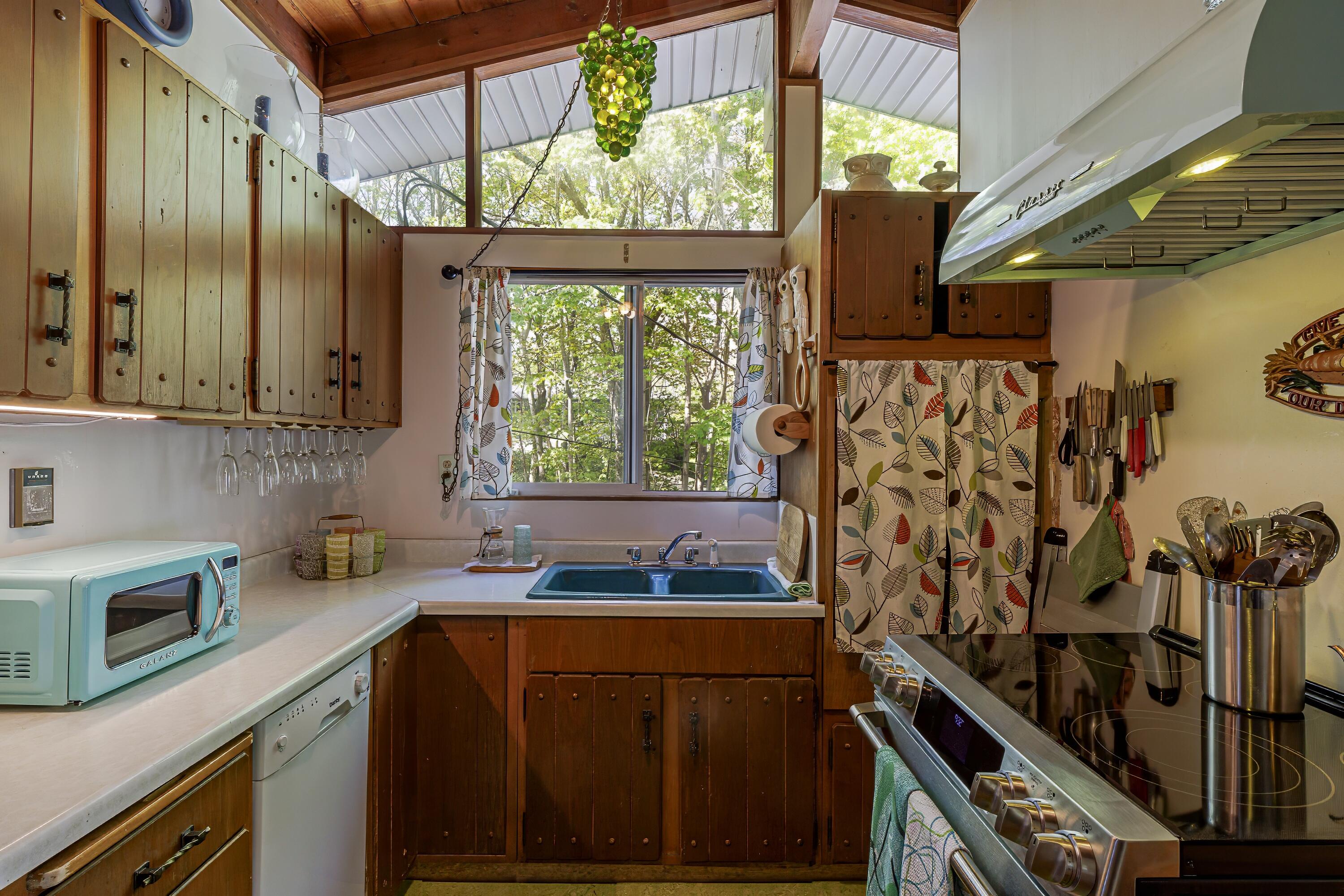 27 Eagle Lake Road Bar Harbor, ME 04609 - Photo 8 of 36 9-27 Eagle Lake Road HiRes-DTP