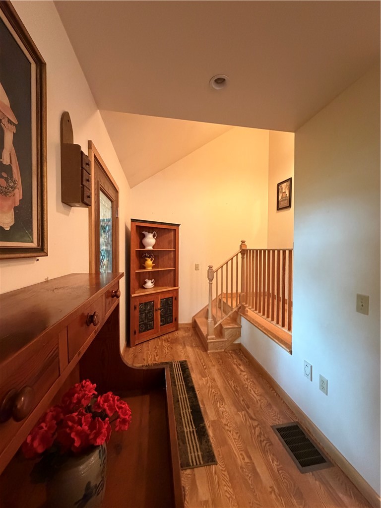 4707 Cotton Hanlon Road Montour, NY 14869 - Photo 24 of 35 Foyer