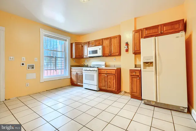 $249,999 | 2715 East Monument Street, Baltimore, MD 21205