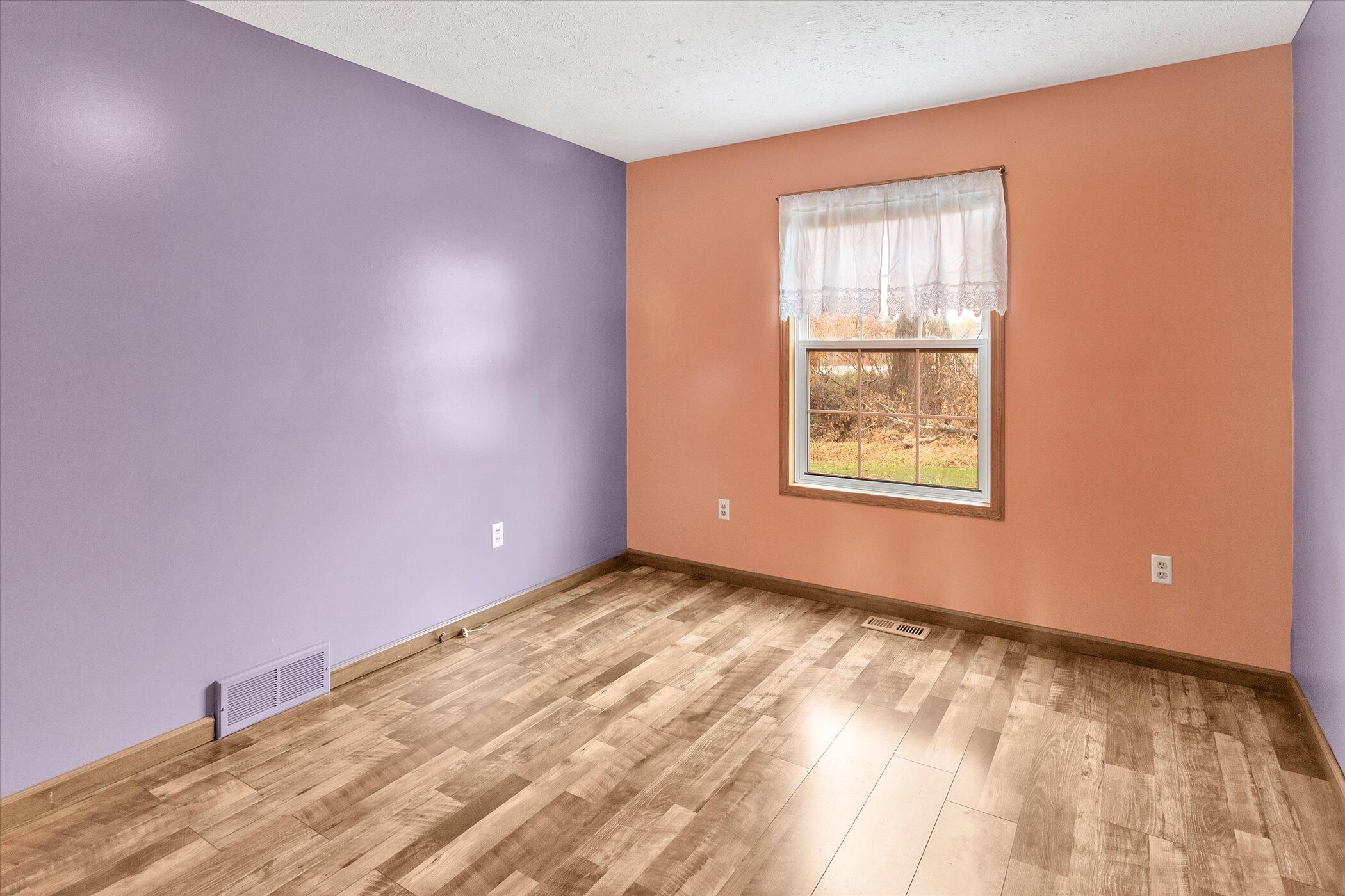 11500 Belding Road Northeast Belding, MI 48809 - Photo 11 of 28 16-11500-Belding-RD-WindowStill-Real-Est