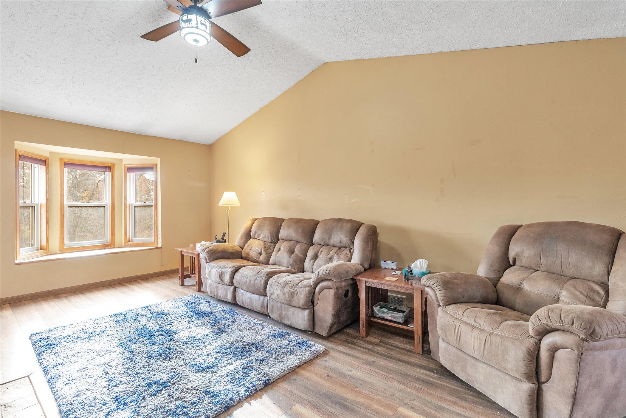 07-11500-Belding-RD-WindowStill-Real-Est