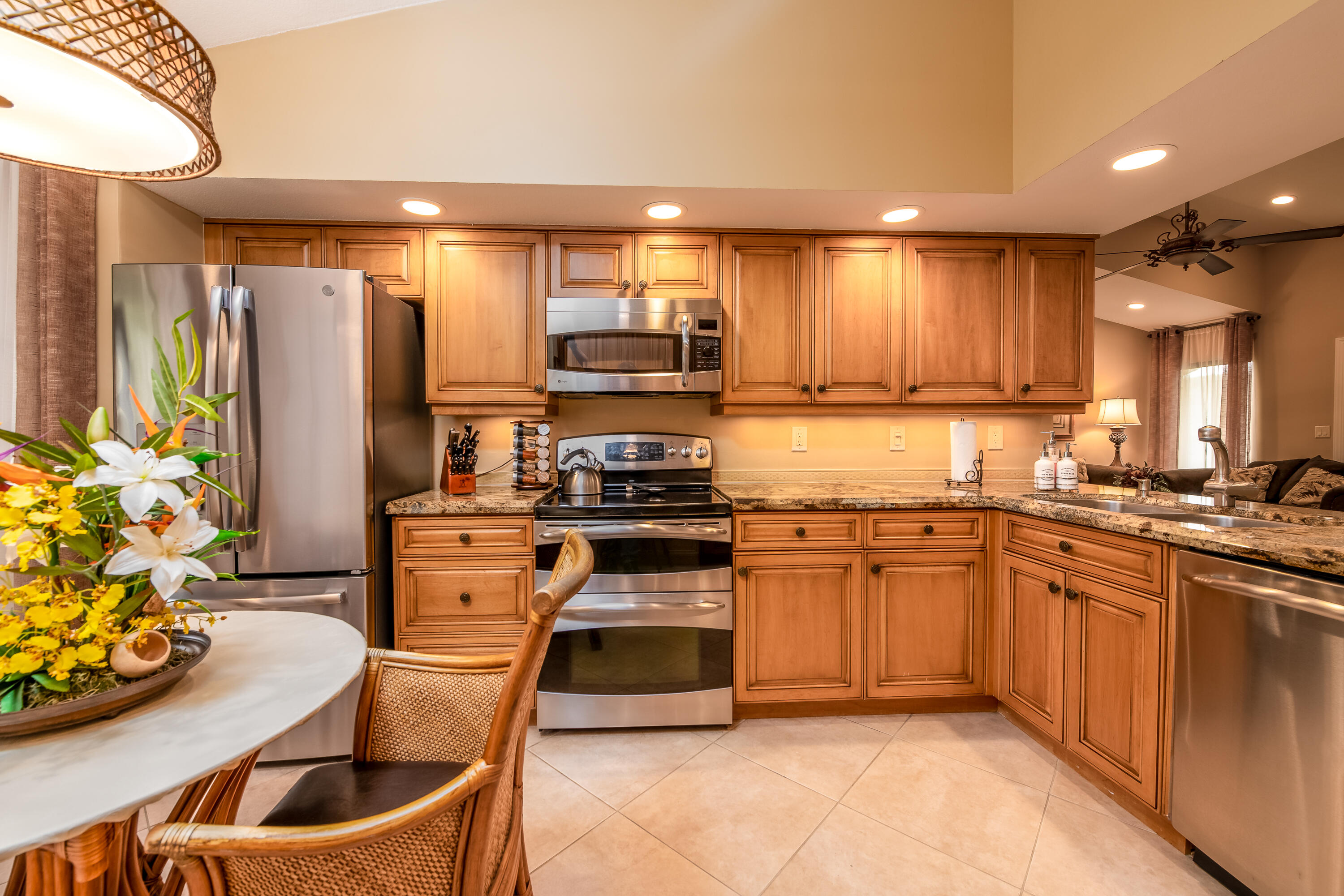 7876 Granada Place, Unit 702 Boca Raton, FL 33433 - Photo 18 of 48 Kitchen