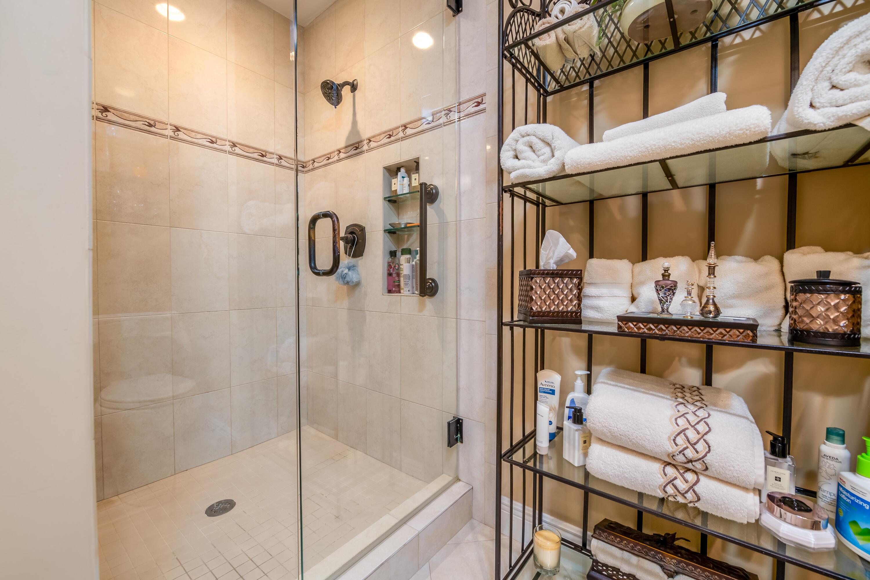 7876 Granada Place, Unit 702 Boca Raton, FL 33433 - Photo 33 of 48 Master Bathroom