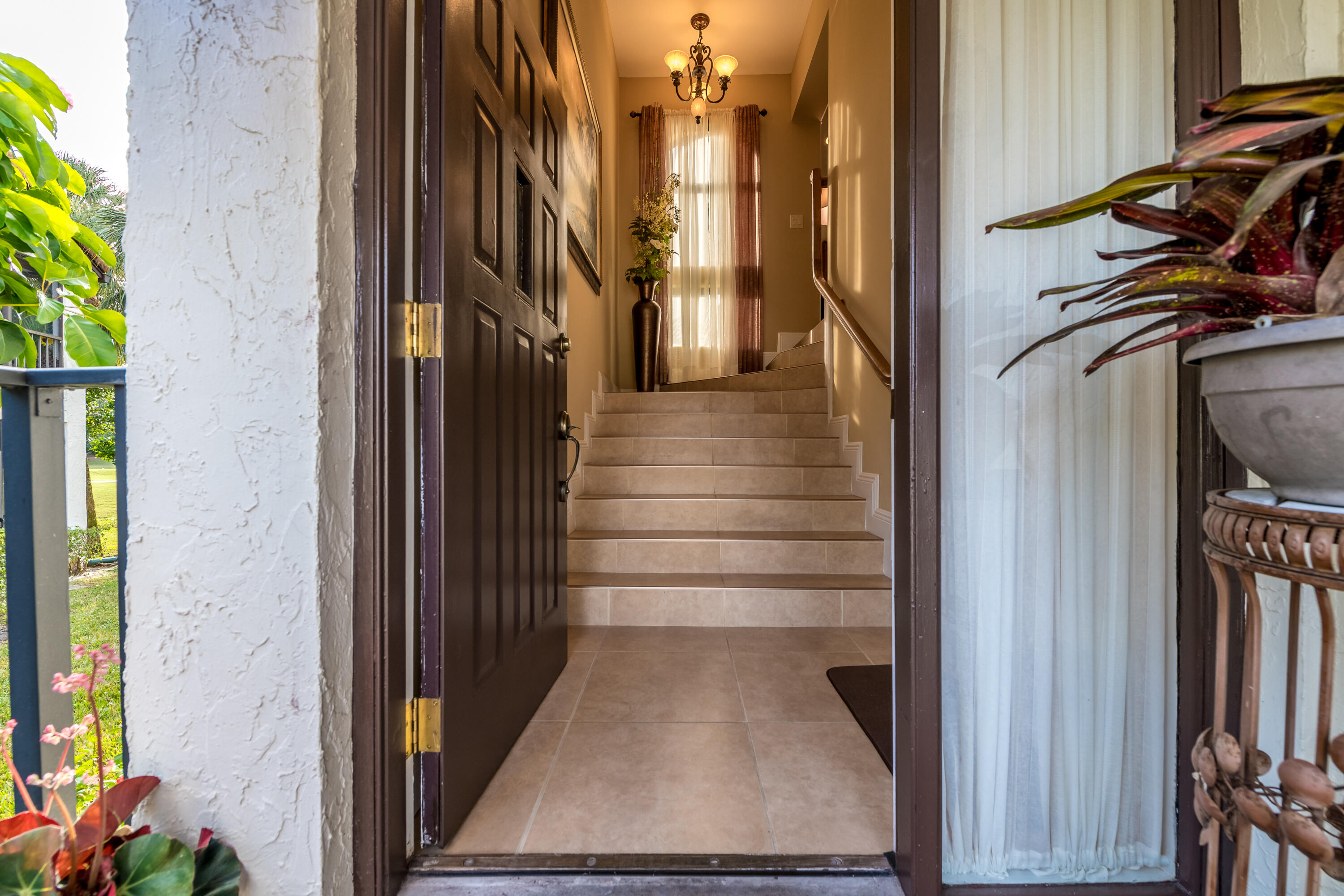 7876 Granada Place, Unit 702 Boca Raton, FL 33433 - Photo 4 of 48 Entrance