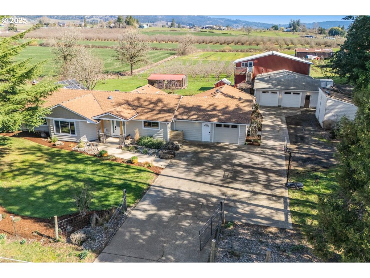 15900 Northeast Dopp Road Newberg, OR 97132 - Photo 1 of 48 Gallery Image 1