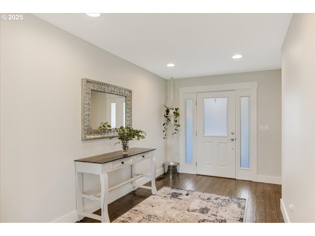 15900 Northeast Dopp Road Newberg, OR 97132 - Photo 6 of 48 Gallery Image 6