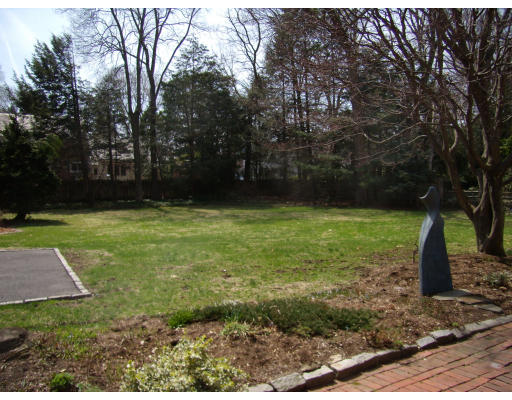 25 Allen Road Wellesley, MA 02481 - Photo 3 of 7