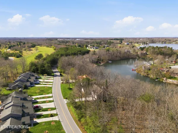 $279,900 | 490 Riverbend Drive, Unit C4, Crossville, TN 38555