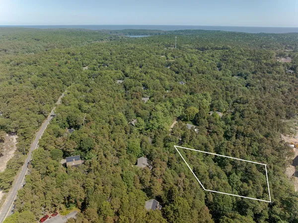 $349,000 | 40 Old Long Pond Road, Wellfleet, MA 02667