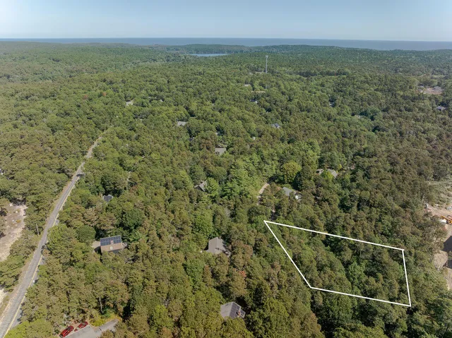 $349,000 | 40 Old Long Pond Road, Wellfleet, MA 02667