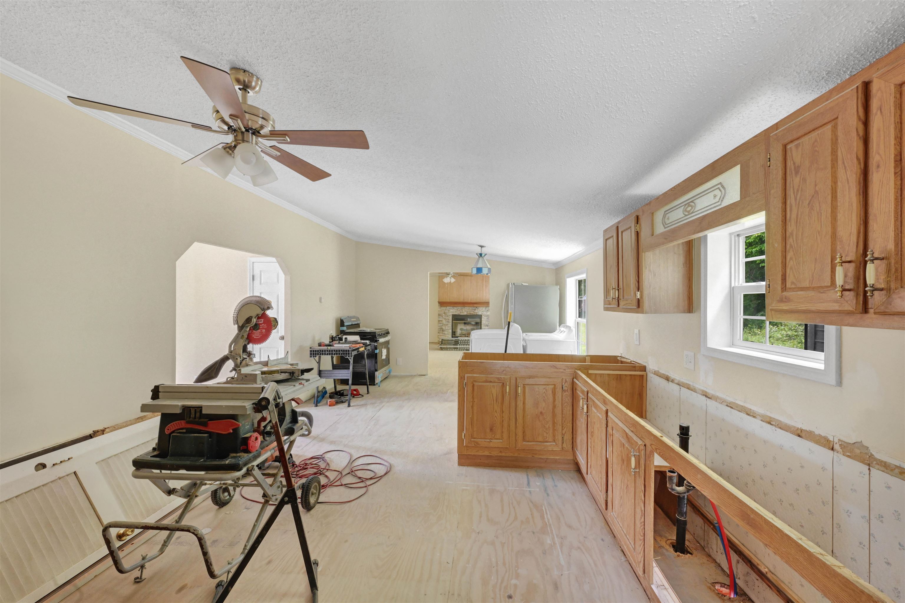 409 Seaver Road Williamstown, VT 05679 - Photo 5 of 32