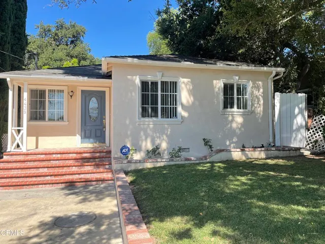 $5,250 | 4439 Alta Canyada Road, La Canada Flintridge, CA 91011