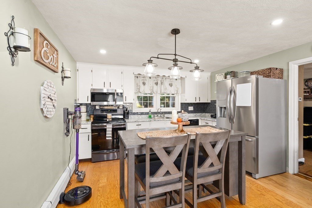 38 Donna Road Bellingham, MA 02019 - Photo 8 of 24 Gallery Image 8