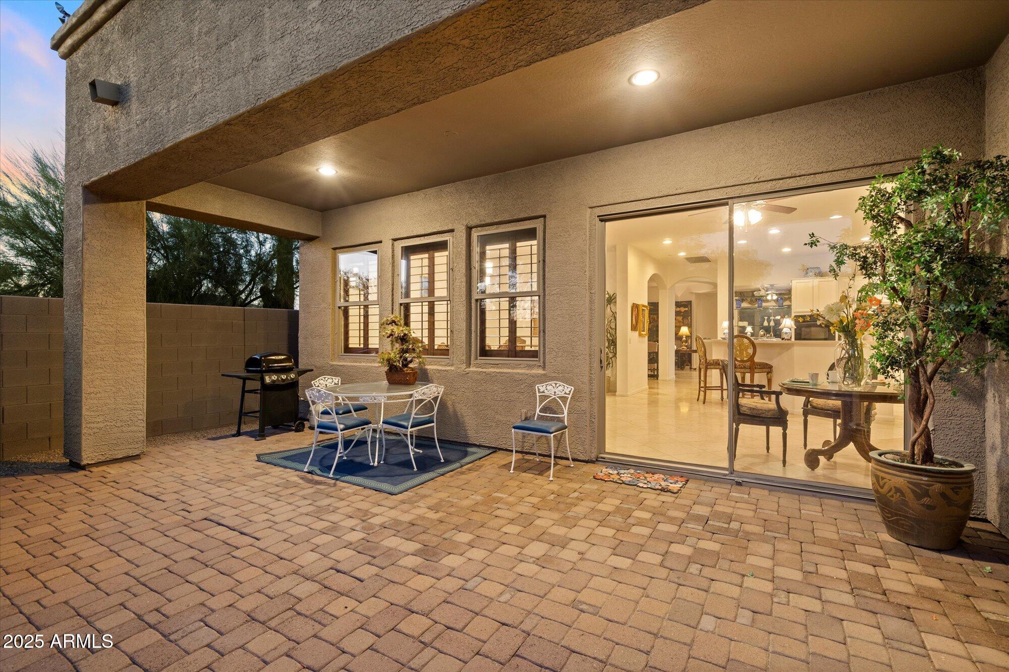 3969 East Navigator Lane Phoenix, AZ 85050 - Photo 30 of 54 Covered patio