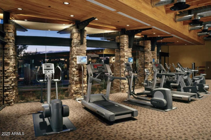 3969 East Navigator Lane Phoenix, AZ 85050 - Photo 44 of 54 community