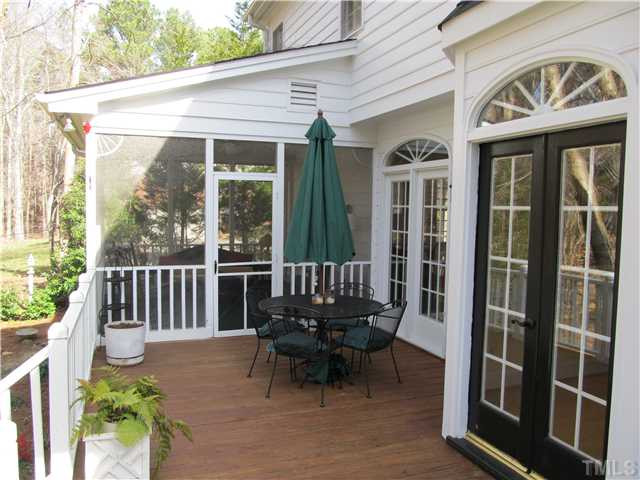 10037 Old Warden Road Raleigh, NC 27615 - Photo 22 of 25 Patio/Deck