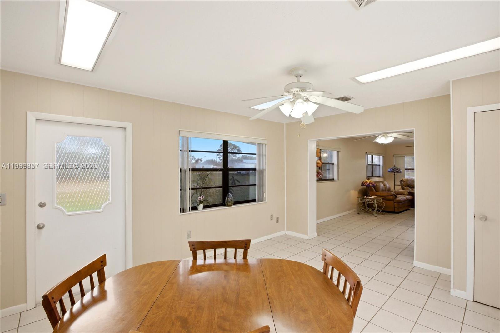 49 Williams Road Lake Placid, FL 33852 - Photo 13 of 61 a view of a livingroom with furniture and workspace