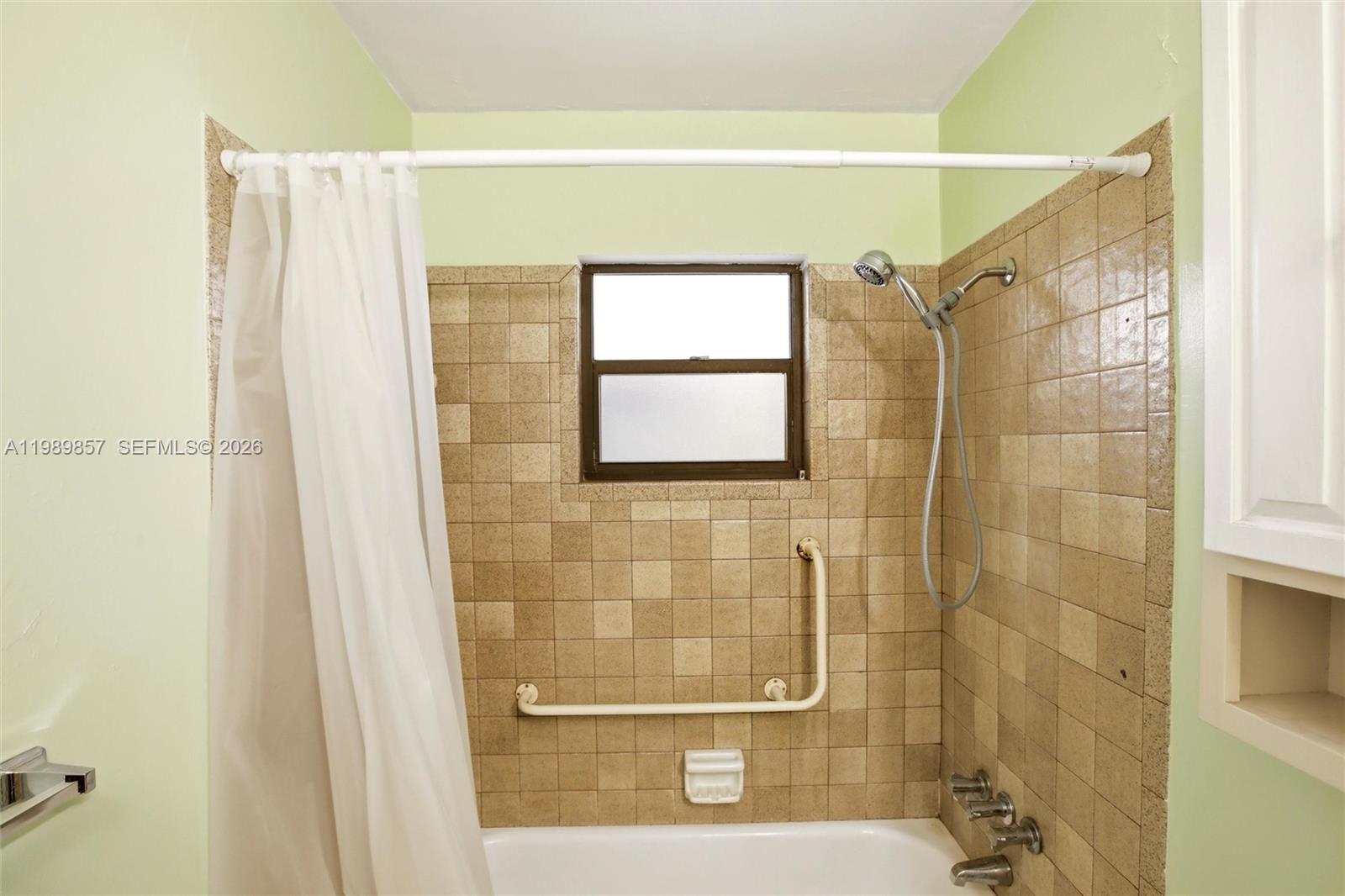 49 Williams Road Lake Placid, FL 33852 - Photo 24 of 61 a bathroom with a shower