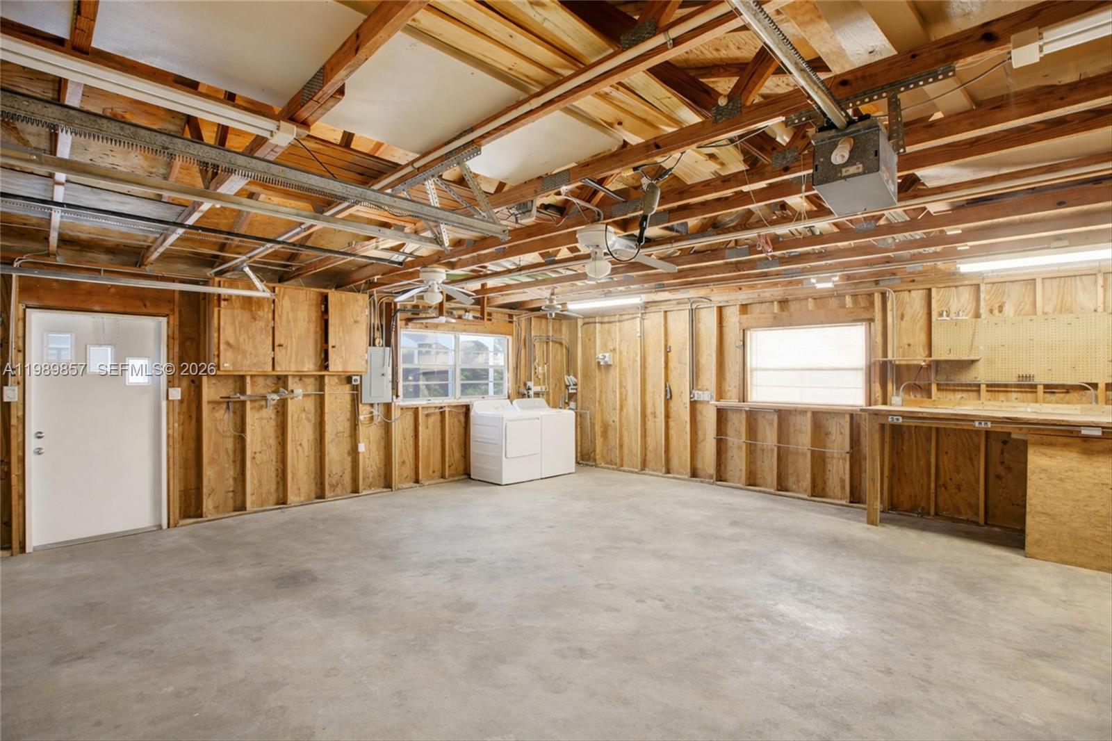 49 Williams Road Lake Placid, FL 33852 - Photo 30 of 61 a view of an empty room with a garage