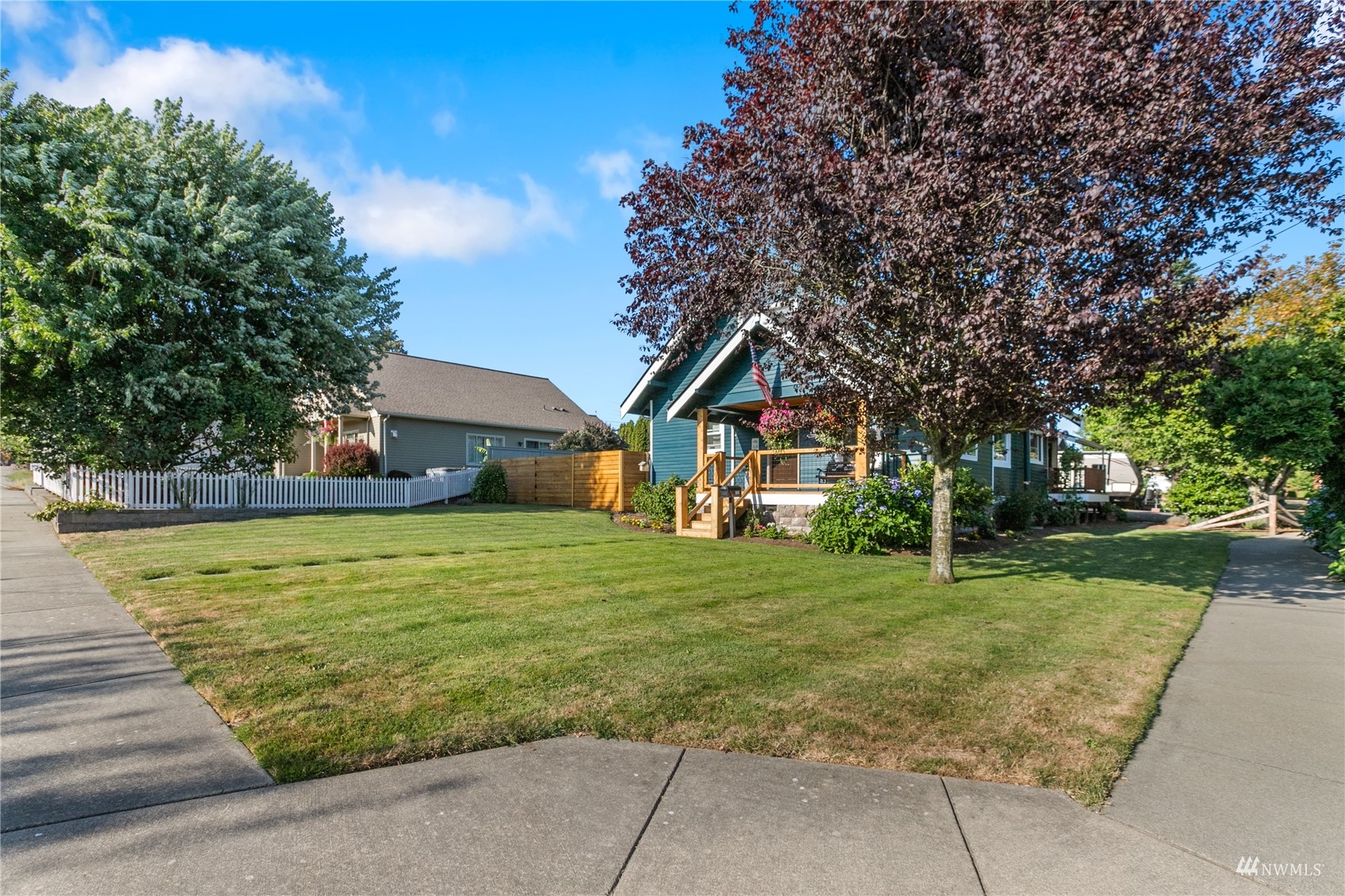100 Bender Road Lynden, WA 98264 - Photo 3 of 30 Gallery Image 3