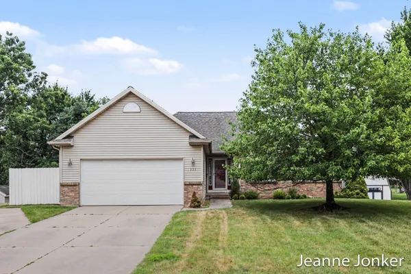 $515,000 | 931 Sunset Hills Avenue Northwest, Grand Rapids, MI 49534