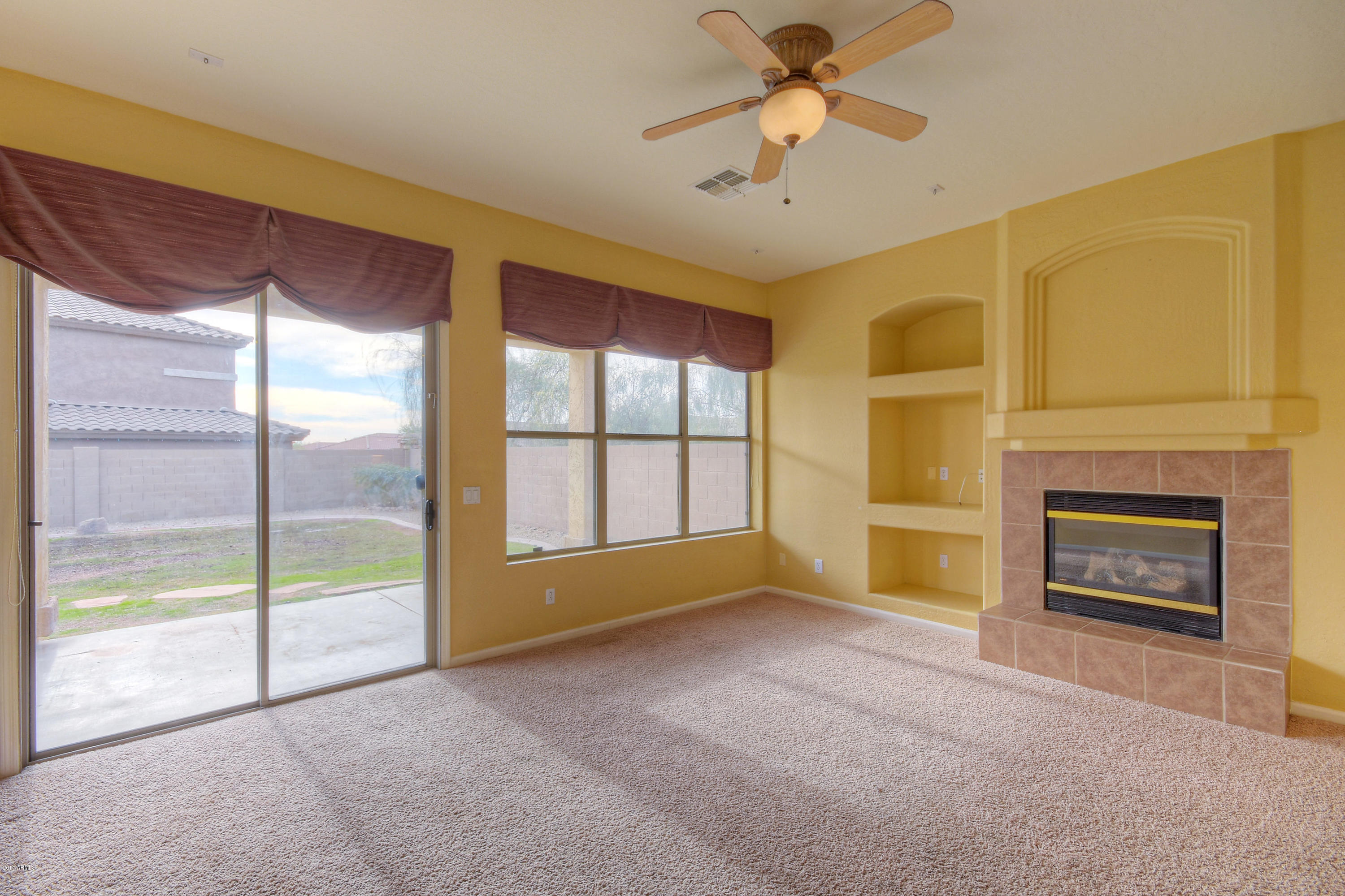 2237 West Apache Rain Road Phoenix, AZ 85085 - Photo 5 of 24 2237 W Apache Rain Rd Phoenix-MLS_Size-0