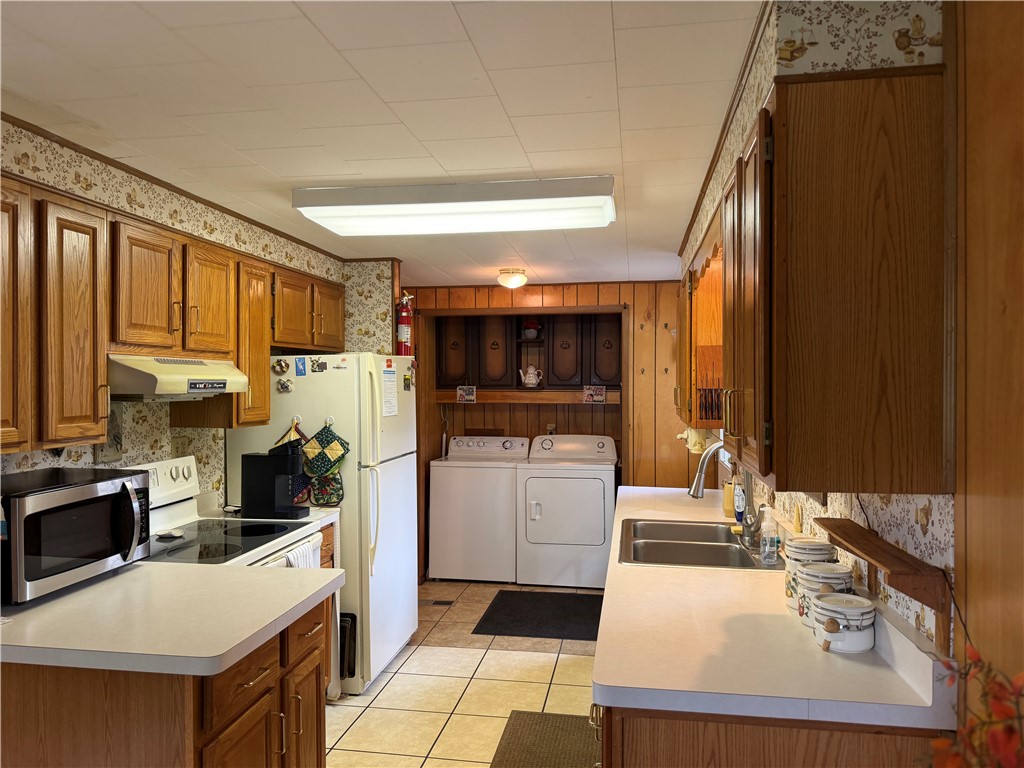 6250 Walkers Corner Road Byron, NY 14422 - Photo 4 of 25 Gallery Image 4