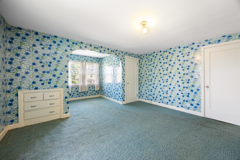 216 Springfield Street Chicopee, MA 01013 - Photo 15 of 26