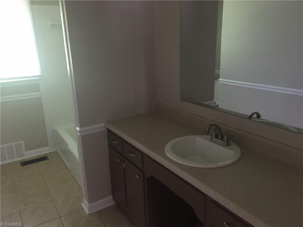 209 Hamilton Road Lexington, NC 27295 - Photo 3 of 4 Gallery Image 3