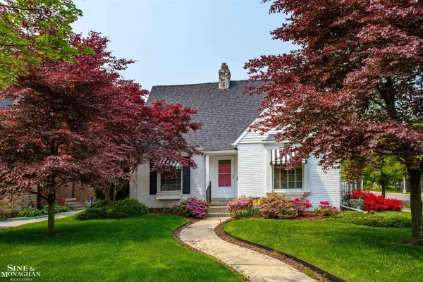 $550,000 | 901 Lincoln Road, Grosse Pointe, MI 48230