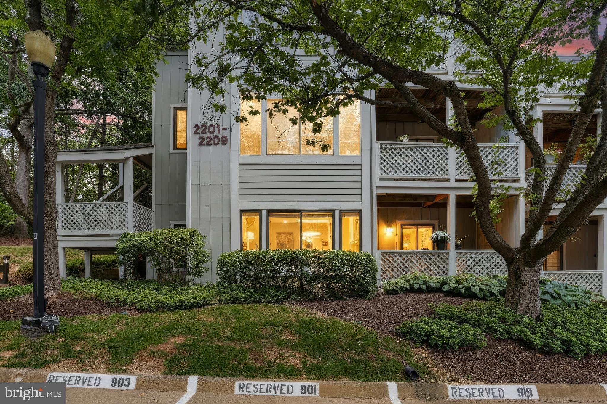 2205 Hunter's Run Drive Reston, VA 20191 - Photo 44 of 46