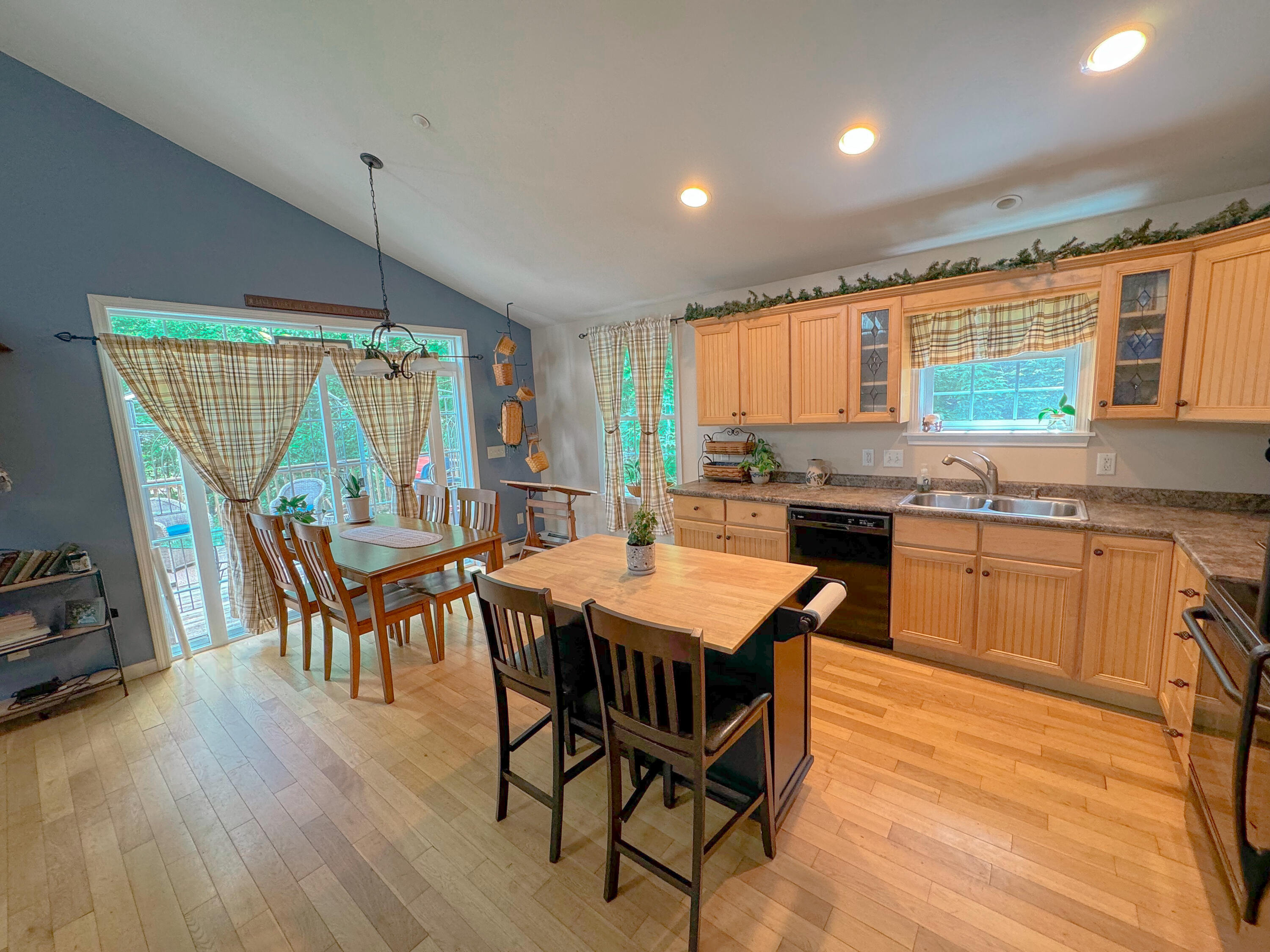 12 Doe Mdw Lane Springvale, ME 04083 - Photo 17 of 43 Main Living Area