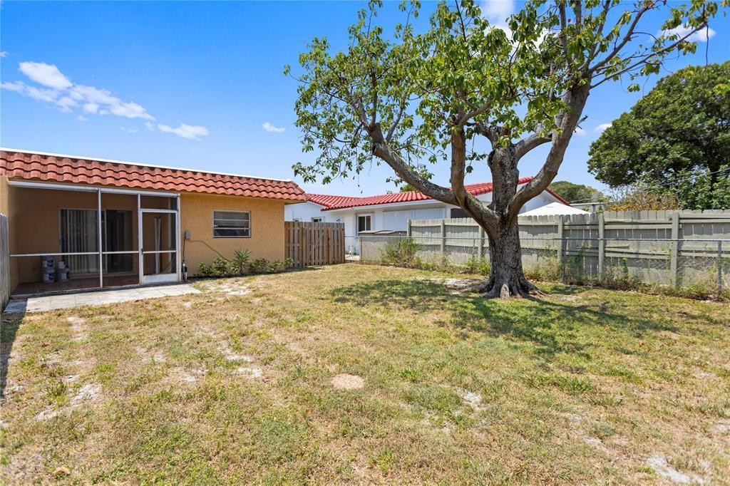 697 Ipswich Street Boca Raton, FL 33487 - Photo 12 of 22 Photo 13