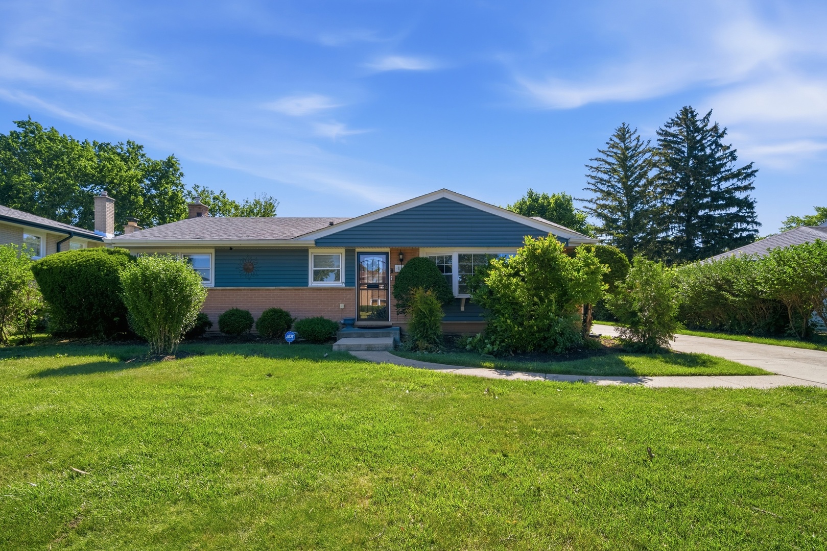 115 Michael Manor Glenview, IL 60025 - Photo 1 of 24