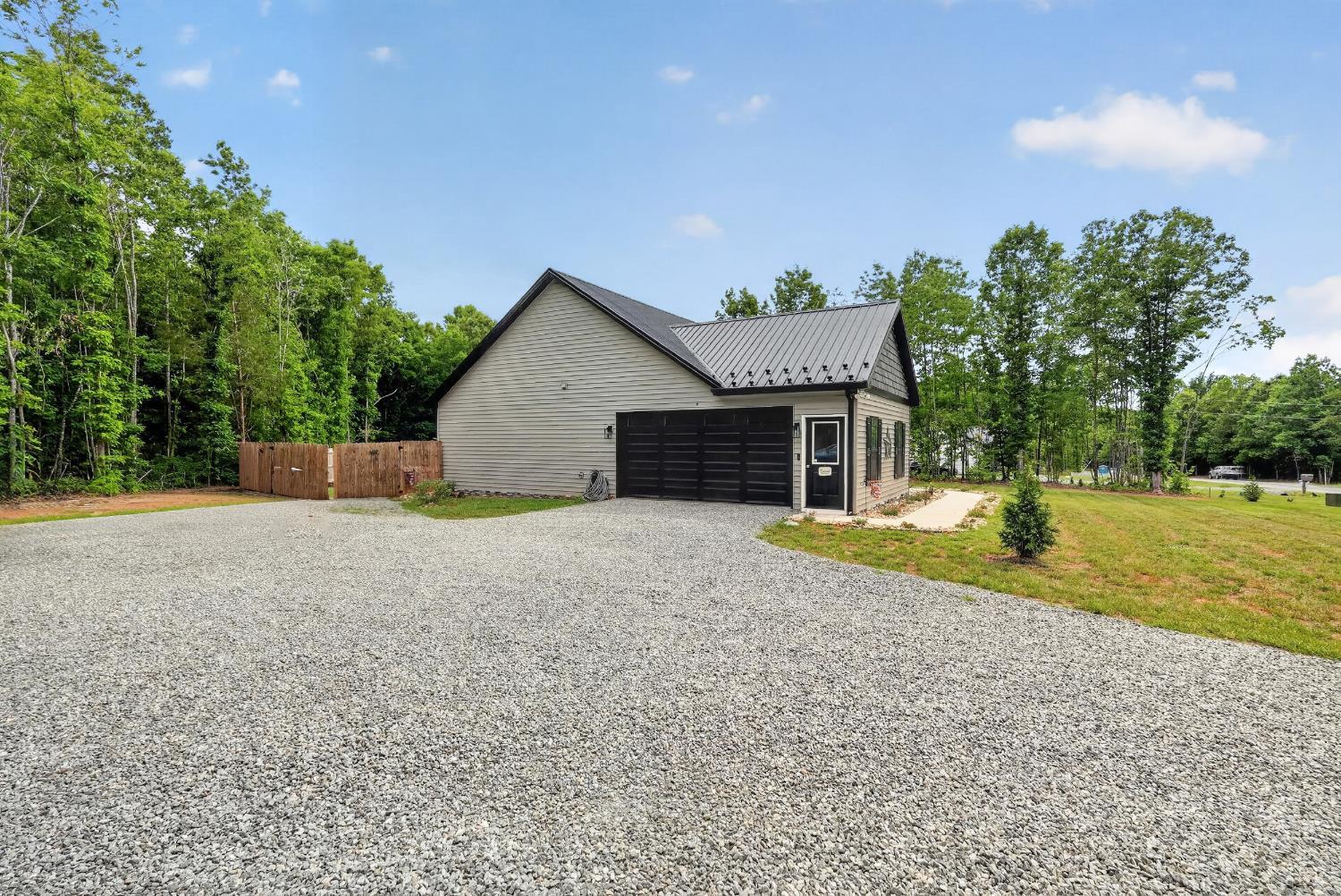 4320 Lewis Ford Road Brookneal, VA 24528 - Photo 23 of 43