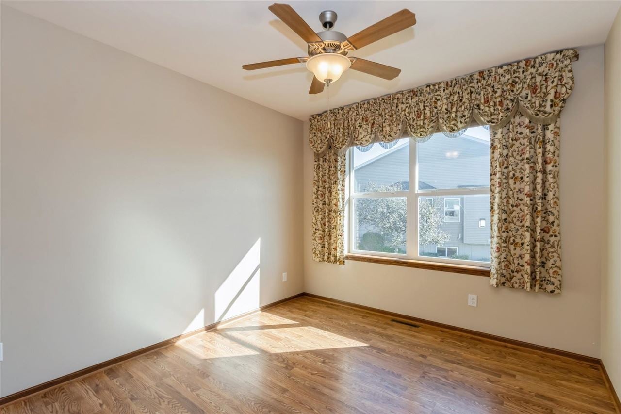 185 Ridge View Drive Fairfax, IA 52228 - Photo 15 of 25 Gallery Image 15