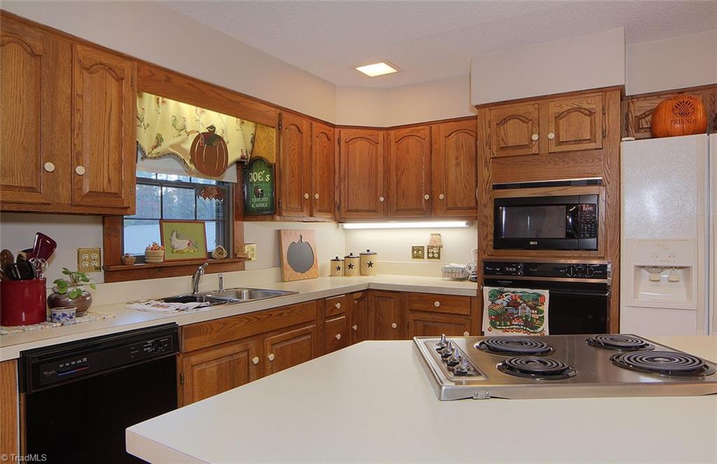 4363 Old Park Road Trinity, NC 27370 - Photo 11 of 30