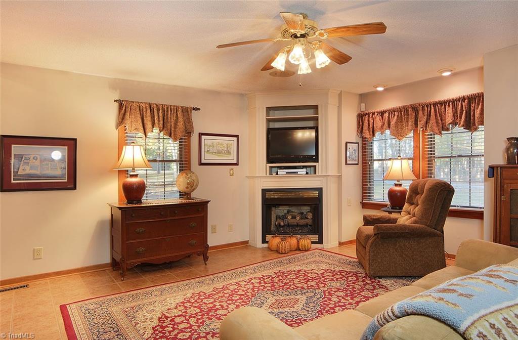 4363 Old Park Road Trinity, NC 27370 - Photo 7 of 30