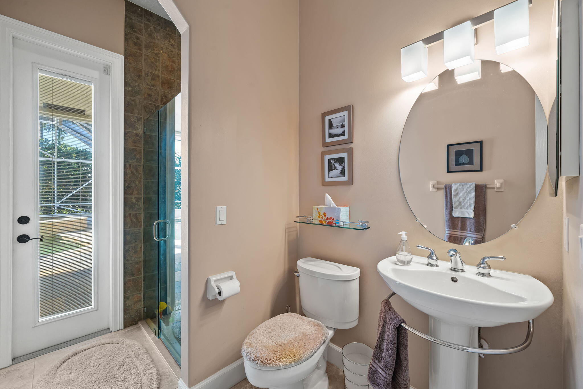 8732 Rodeo Drive Lake Worth, FL 33467 - Photo 20 of 41 Full cabana bath