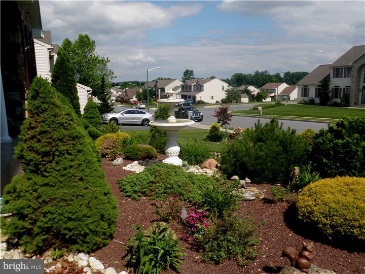3317 Pequot Drive Sinking Spring, PA 19608 - Photo 3 of 24 Gallery Image 3