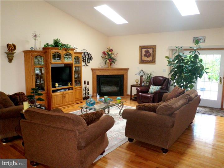 3317 Pequot Drive Sinking Spring, PA 19608 - Photo 10 of 24 Gallery Image 10
