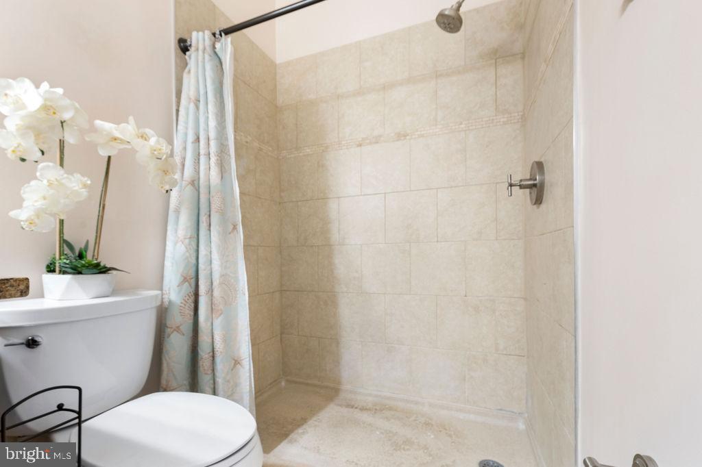 32 Victoria Square Frederick, MD 21702 - Photo 18 of 31 Gallery Image 18