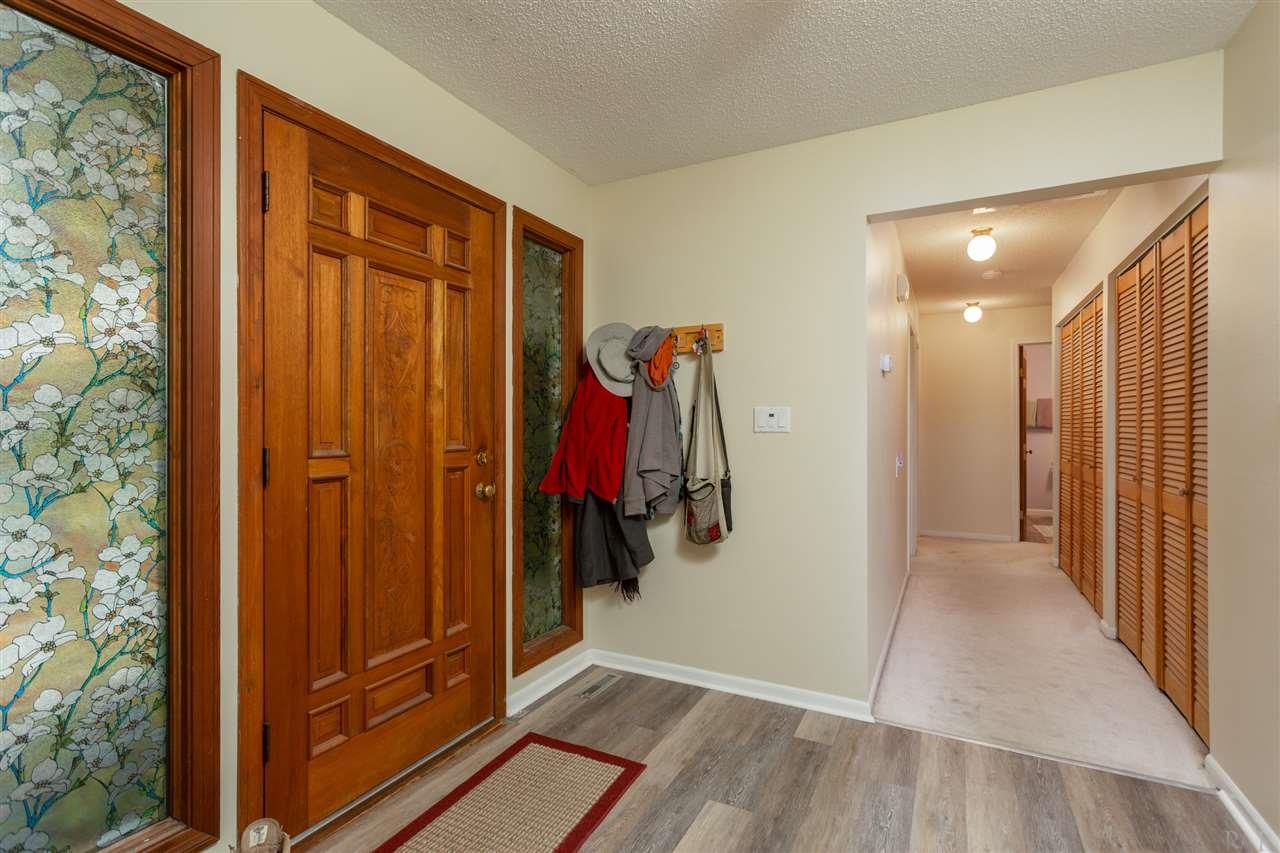 2971 Ranchette Square Gulf Breeze, FL 32563 - Photo 18 of 40 LARGE FOYER
