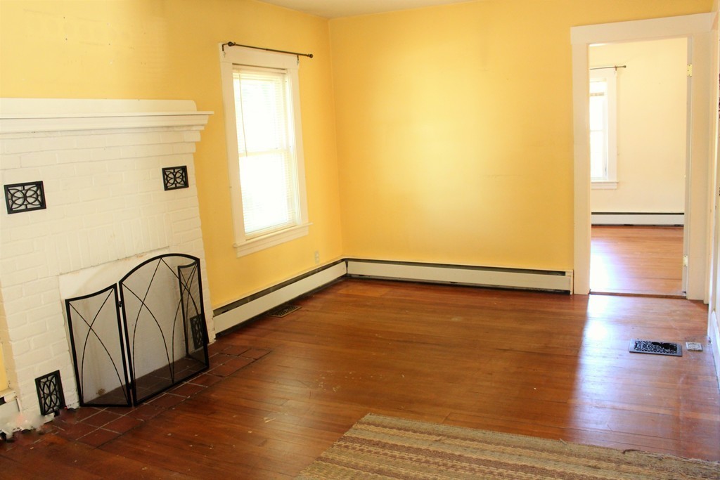 14 Ross Street Clinton, MA 01510 - Photo 17 of 22 Gallery Image 17