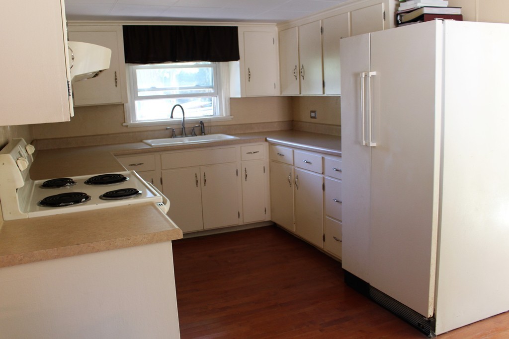 14 Ross Street Clinton, MA 01510 - Photo 10 of 22 Gallery Image 10