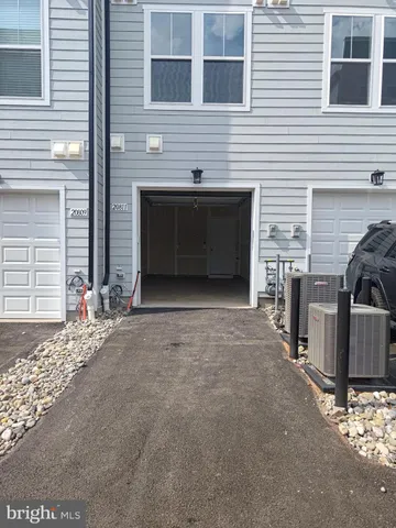 $3,200 | 20811 Wood Quay Drive, Sterling, VA 20166