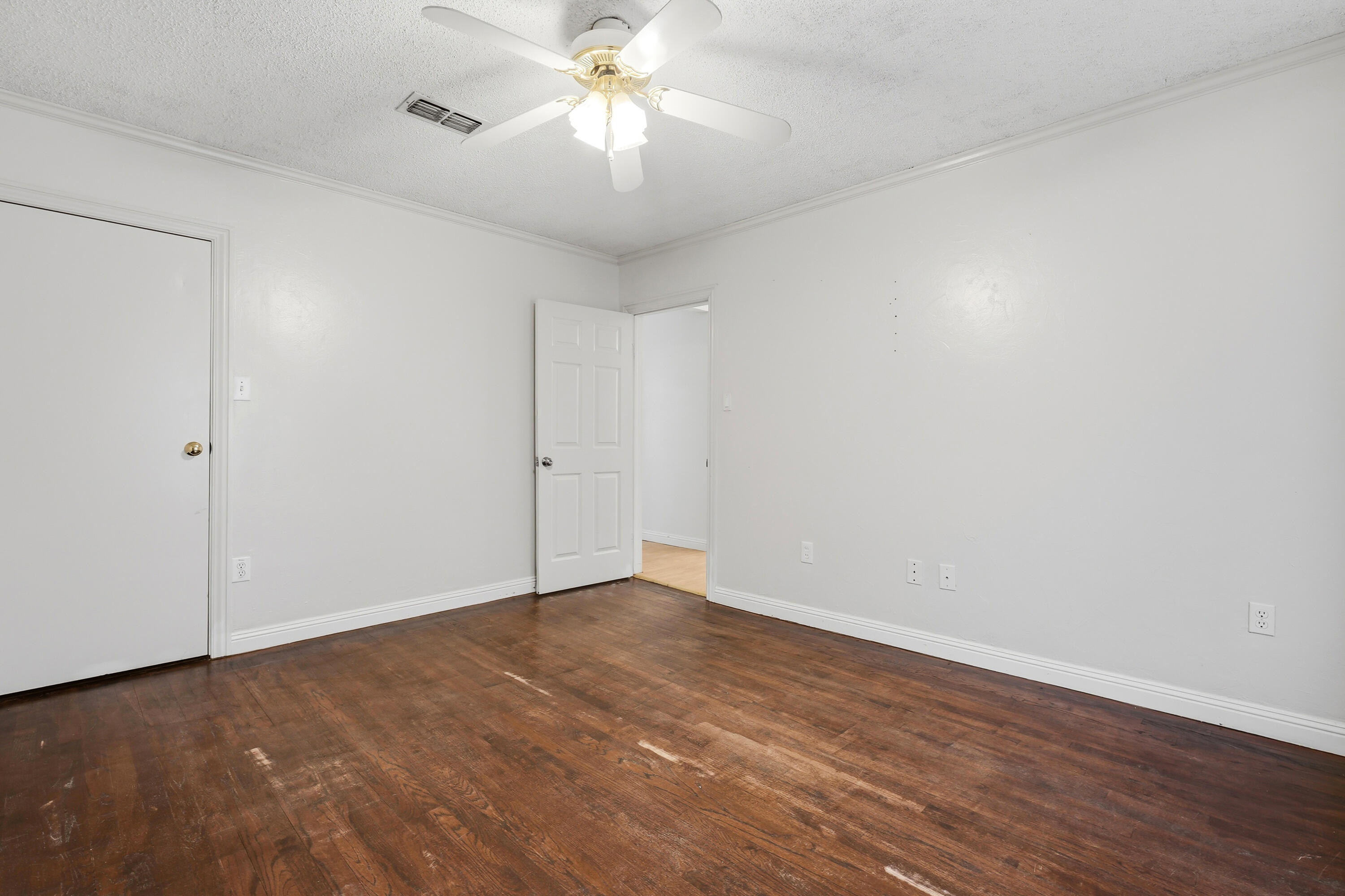2419 25th Street Lubbock, TX 79411 - Photo 12 of 21 DSC00902