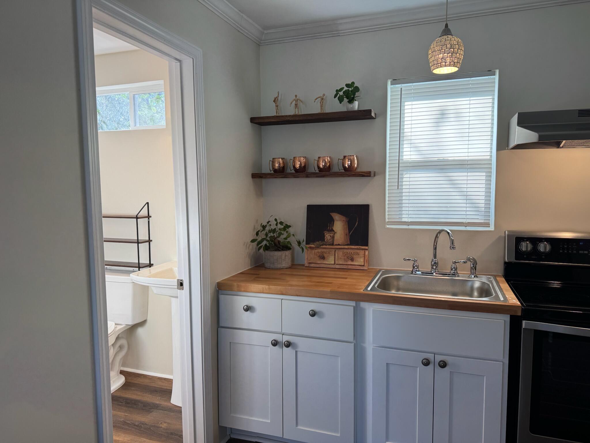 651 Hardware Street Elloree, SC 29047 - Photo 17 of 48