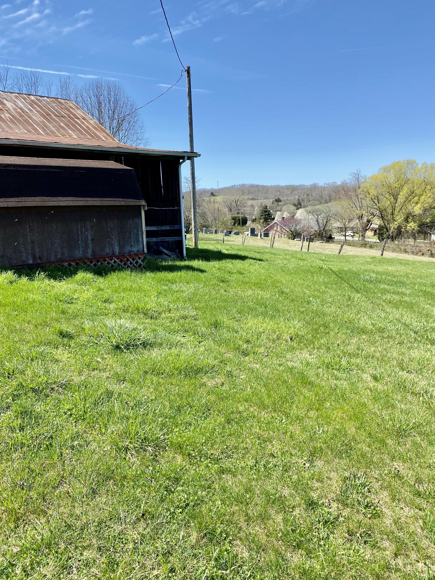 South Russell Road South New Tazewell, TN 37825 - Photo 8 of 9 8AA5BA63-634D-4F75-BA60-A993CC9A4A48